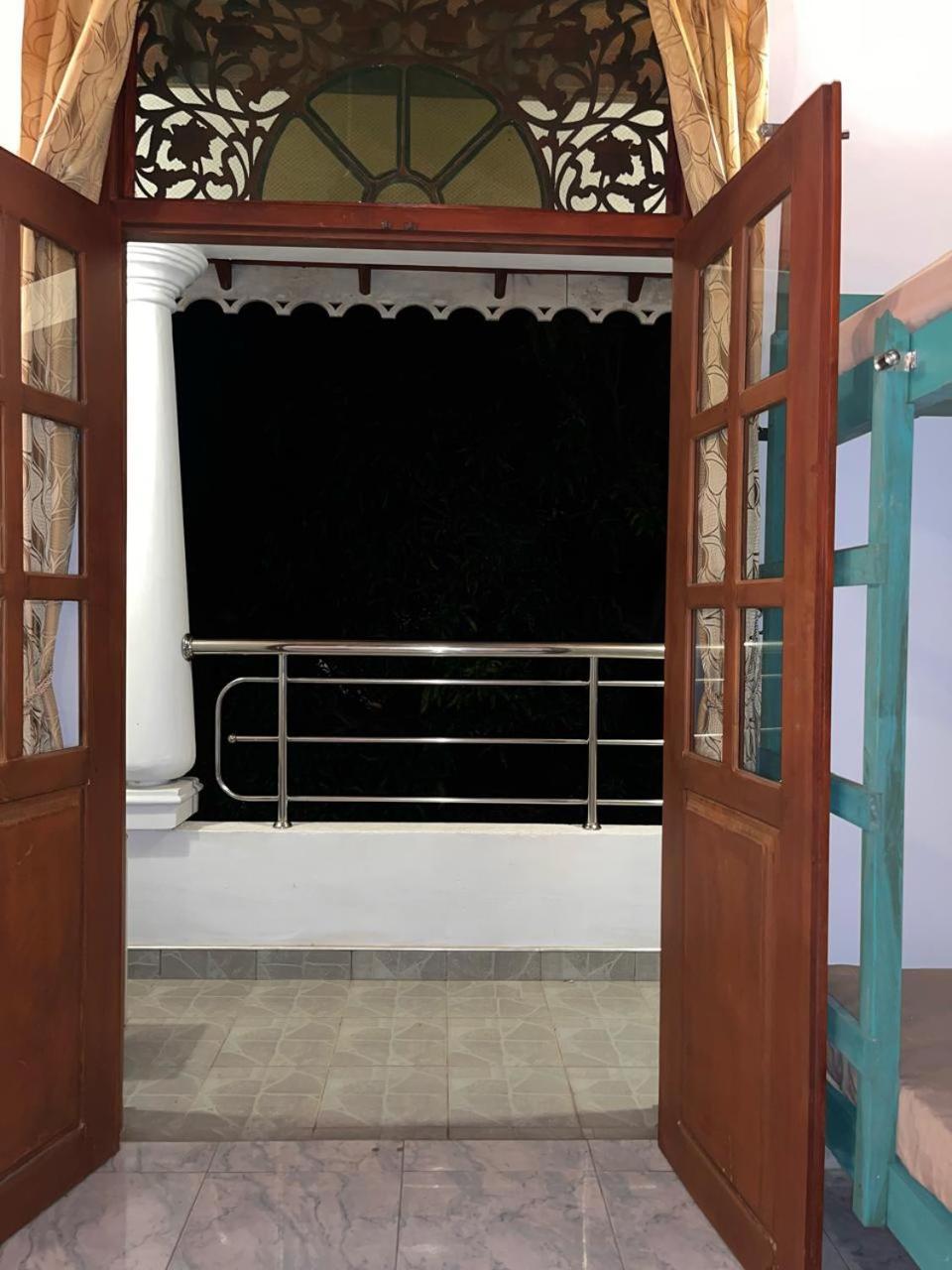 Ceylon Glory Hostel Negombo Dış mekan fotoğraf