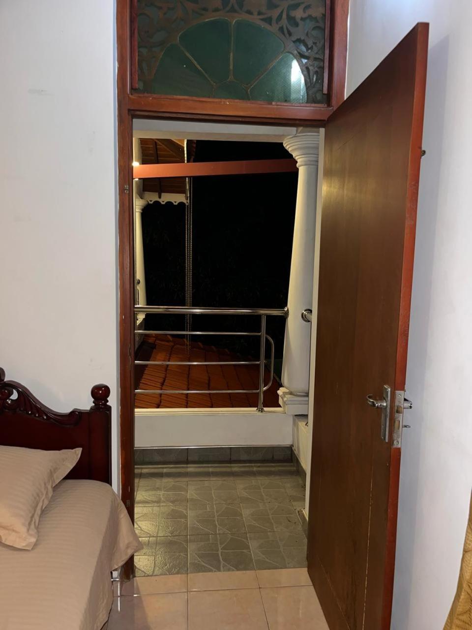 Ceylon Glory Hostel Negombo Dış mekan fotoğraf